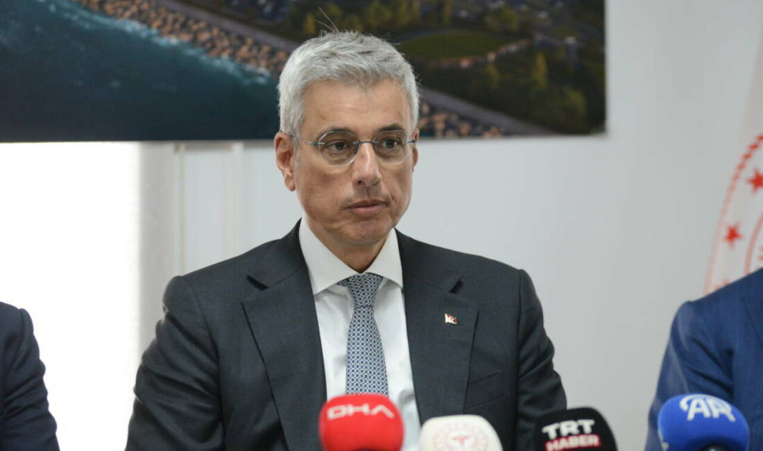 Bakan Memişoğlu: Dünyanın en iyi sağlık hizmetini sunuyoruz Sağlık Bakanı Kemal Memişoğlu, "Sağlıkta dünyanın en iyi sağlık hizmetini