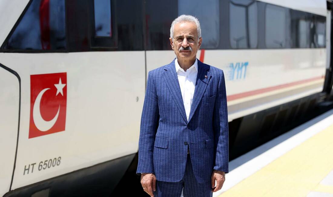 Bakan Uraloğlu 2053 ulaşım hedefini duyurdu Ulaştırma ve Altyapı Bakanı Abdulkadir Uraloğlu, 2028 yılına kadar doğrudan