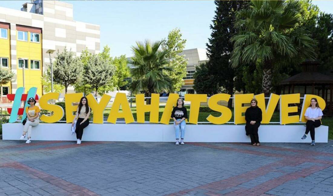 Bakanlığın ‘Seyahatsever’ projesine başvurular başladı! Konaklama ücretsiz… Gençlik ve Spor Bakanı Osman Aşkın Bak, gençlere GSB yurtlarında