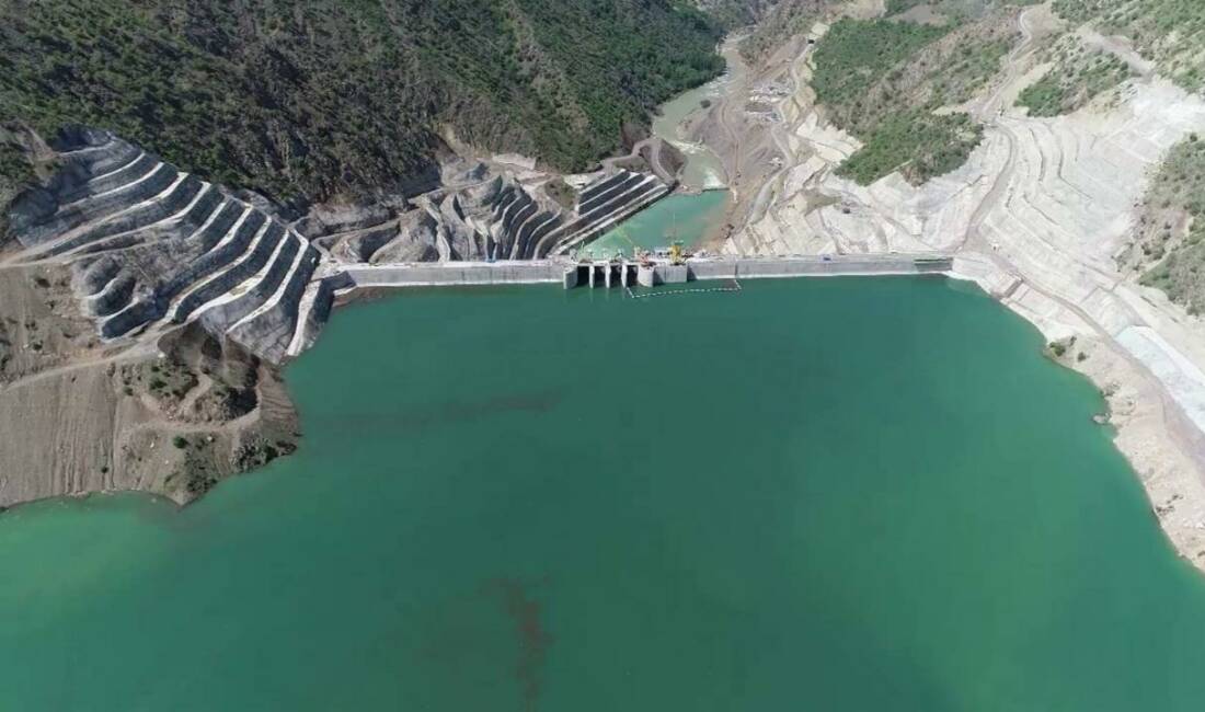 Barajlardan güzel haber Türkiye genelindeki barajlı santrallere gelen toplam su miktarı geçen yılın
