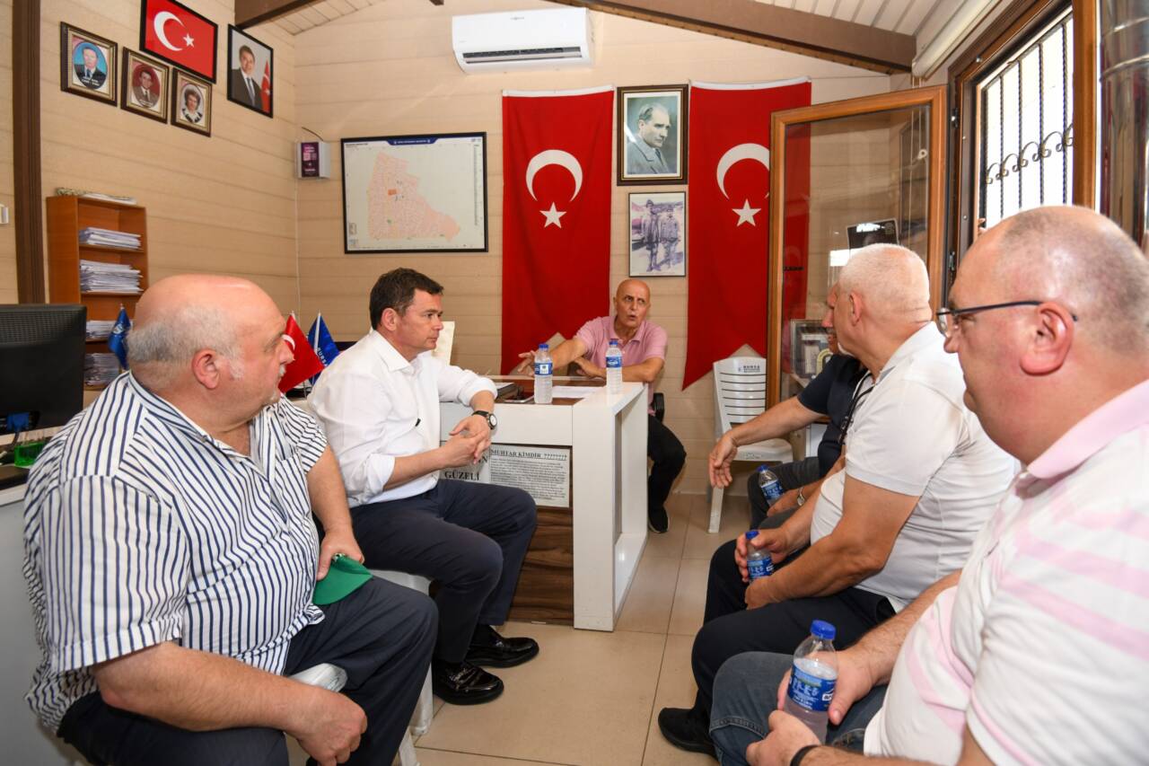 Başkan Aydın mahalle mahalle geziyor! Vatandaşın talebini yerinde dinledi 9 Başkan Aydın, Başaran Mahallesi'nde vatandaşlarla buluştu
