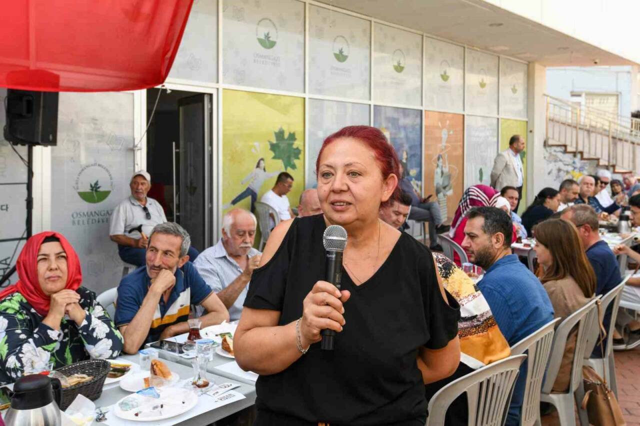Başkan Aydın’dan 136 mahalle için eşit hizmet vurgusu 6 baskan aydindan 136 mahalle icin esit hizmet vurgusu 38f76c6a73a1