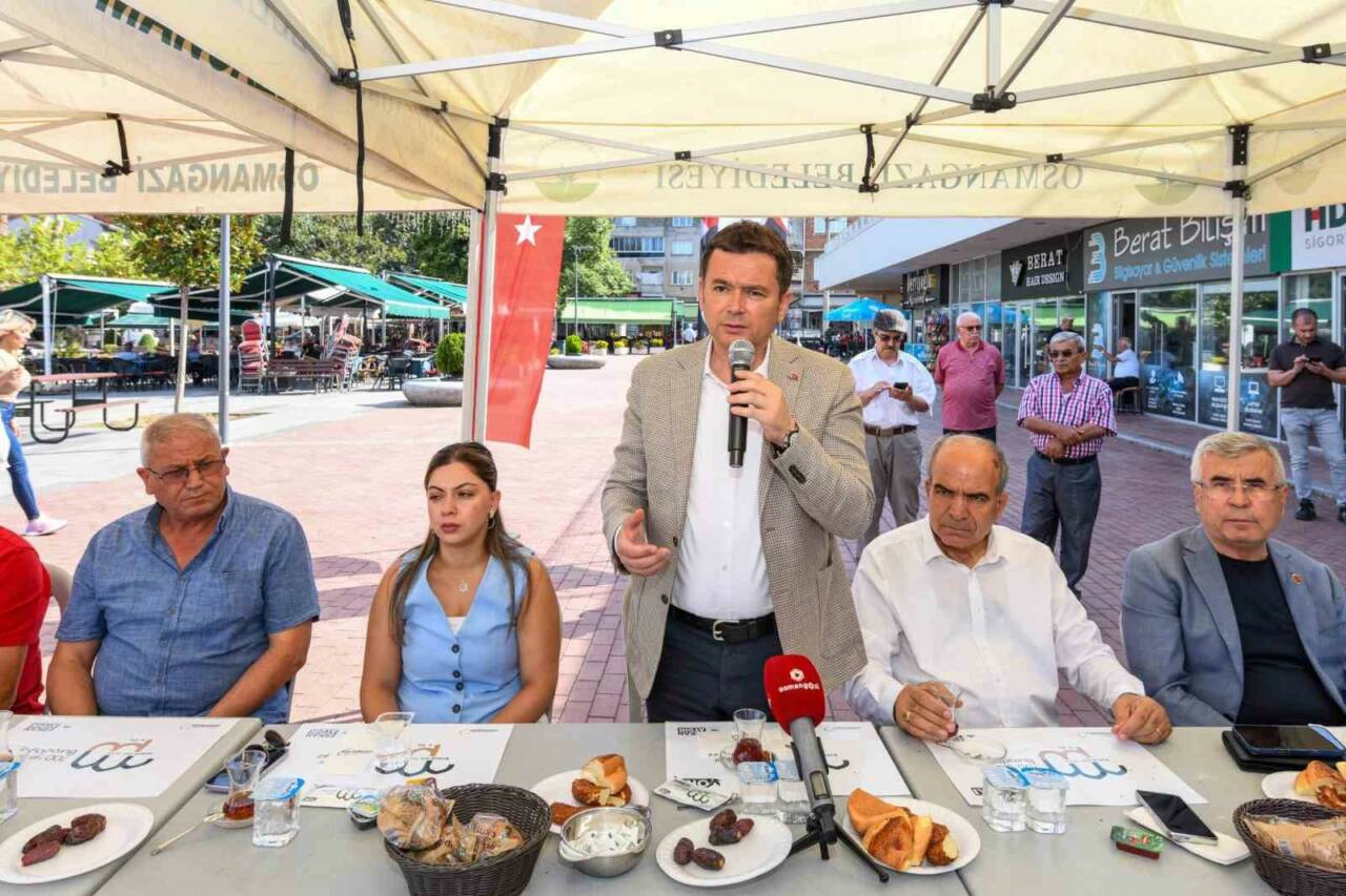 Osmangazi Belediye Başkanı Erkan Aydın, mahalle buluşmalarına bir yenisini daha