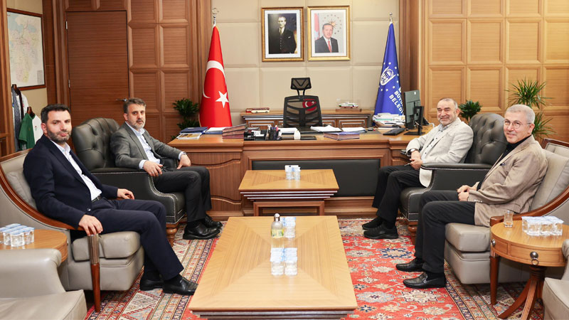 Bursa Büyükşehir Belediyesi’nde üst düzey buluşma Bursa Büyükşehir Belediye Başkanvekili Şahin Biba, Cumhurbaşkanı Başdanışmanı İsrafil Kışla'yı