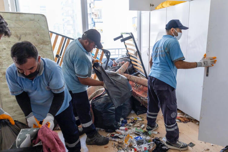 bir cop ev vakasi daha 5 kamyon cop cikti ba76008b62f9