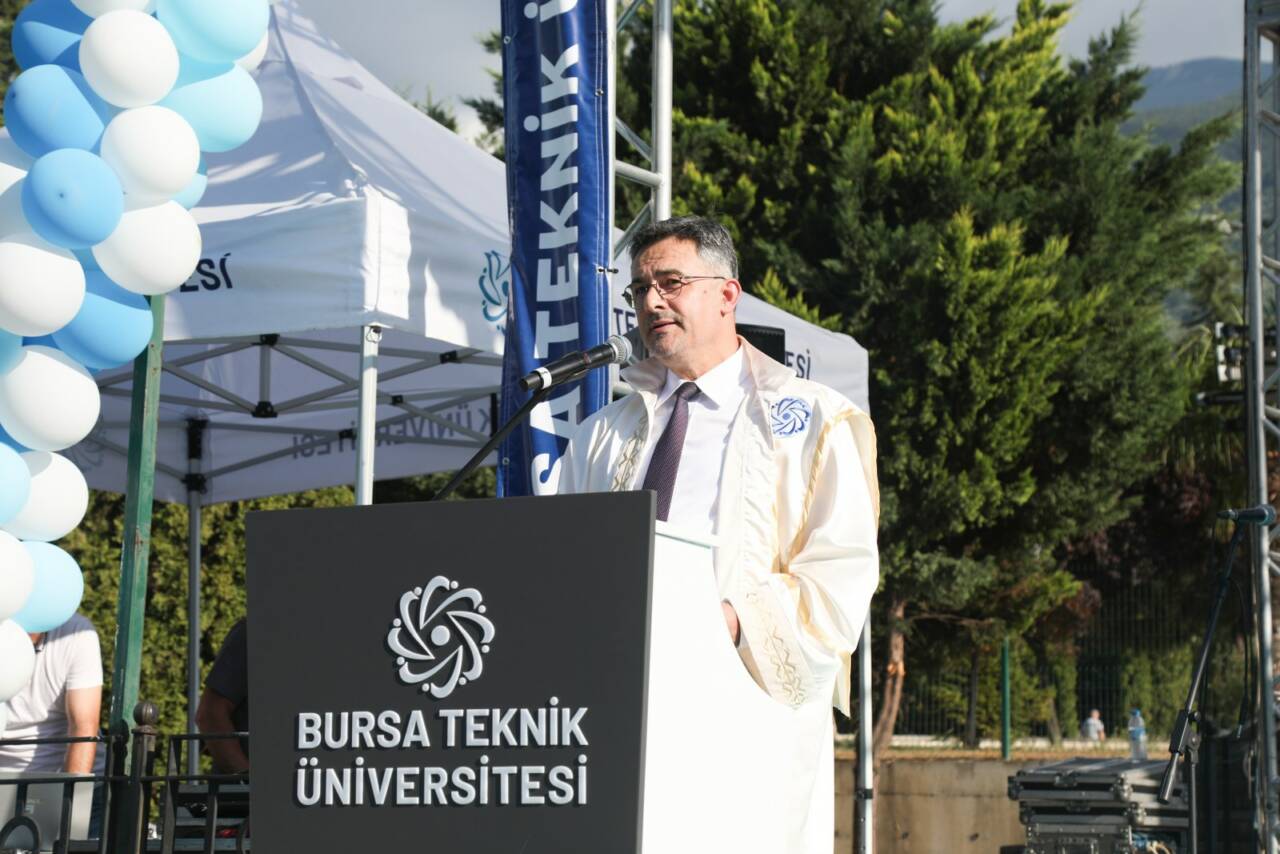 Bursa Teknik Üniversitesi'nde gurur günü 2 Bursa Teknik Üniversitesi'nde gurur günü