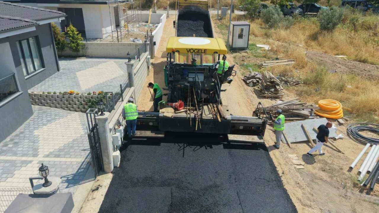 Bursa Nilüfer’de yollar yenileniyor! 1 bursa niluferde yollar yenileniyor 8f772ec4c87f