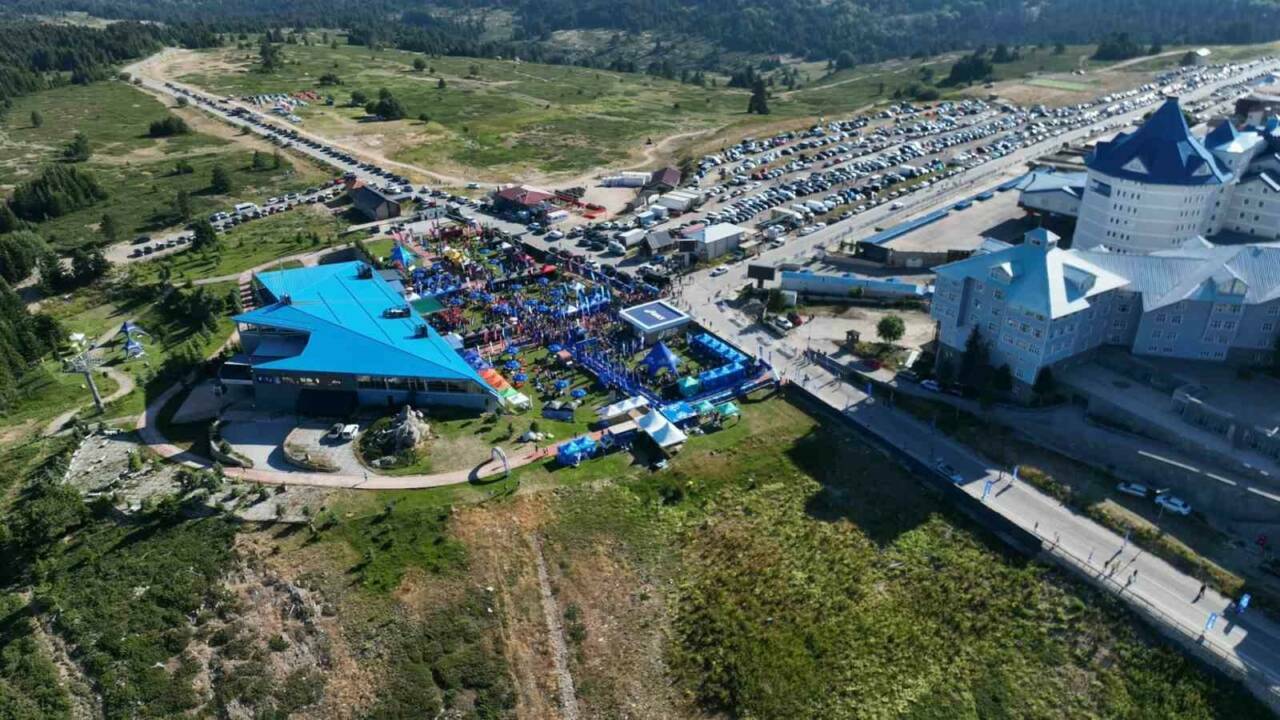 Bursa’nın zirvesinde nefes kesen yarış 1 bursa uludagda nefes kesen yaris c7ea7881a39b