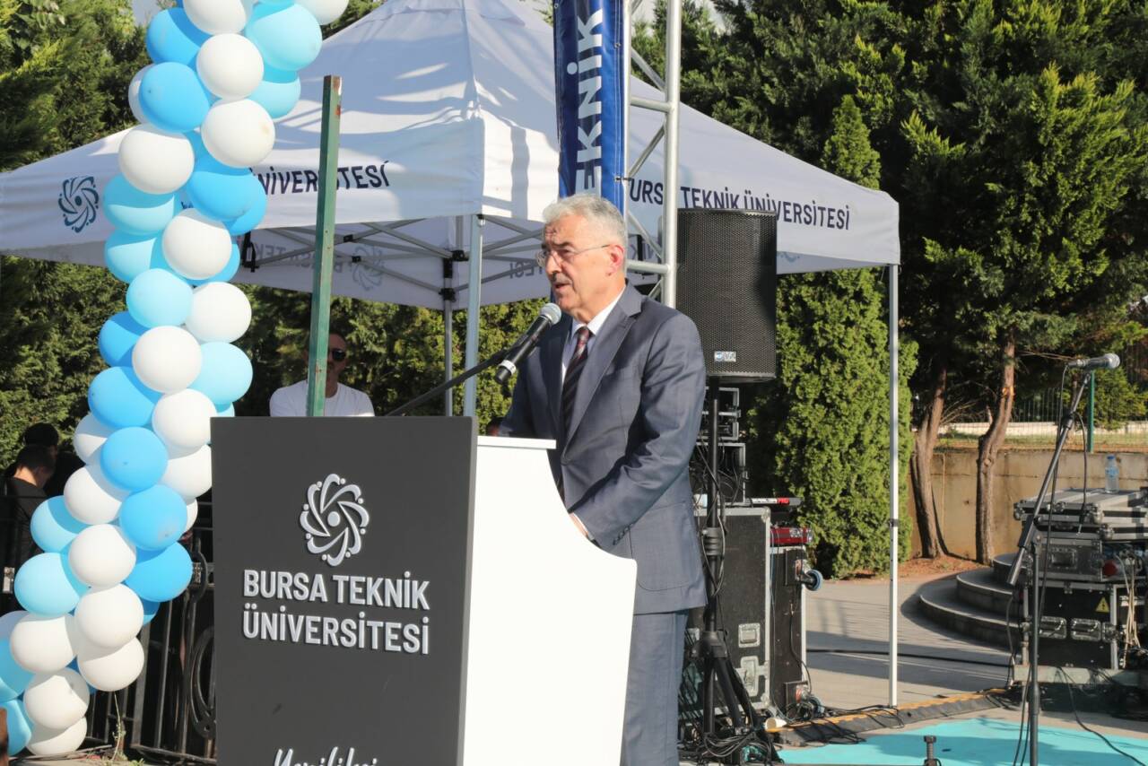 Bursa Teknik Üniversitesi'nde gurur günü 3 Bursa Teknik Üniversitesi'nde gurur günü