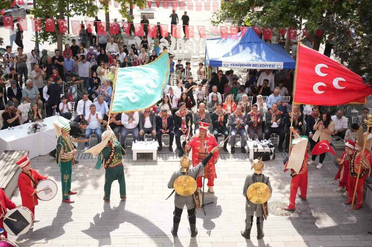 bursada 700 yillik tarihi sevda yeniden hayat buldu d6ff31789515