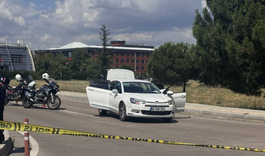 Bursa adliyesinde silah sesleri! Bursa Bölge Adliye Mahkemesi'nde görülen boşanma davasının ardından tarafların yakınları