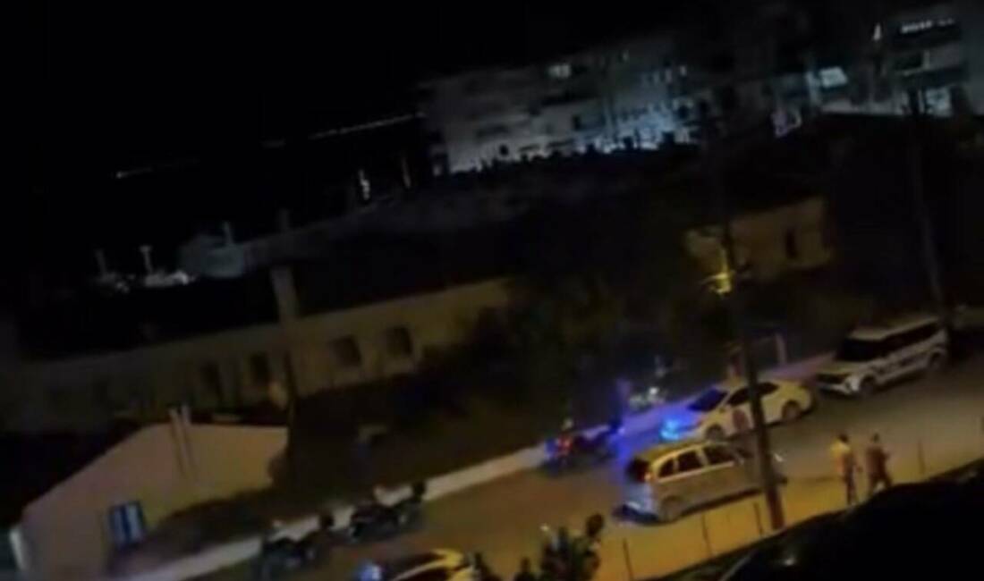 Bursa’da aileler arası meydan muharebesi! O anlar kamerada Bursa’da iki aile arasında çıkan kavga adeta meydan muharebesine döndü.