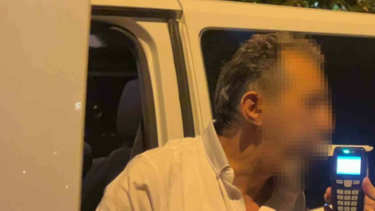 Bursa'da alkollü sürücü kabusu: Küfretti, tükürdü... 1 bursada alkollu surucu kabusu kufretti tukurdu 13df9b30f1cc