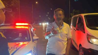 Bursa’da alkol denetimini görünce yavaşlayan ticari araç sürücüsü, yapılan kontrolde