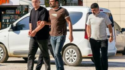 Bursa’nın İnegöl ilçesinde arkadaşı Enes A.’yı (18) silah ve bıçakla