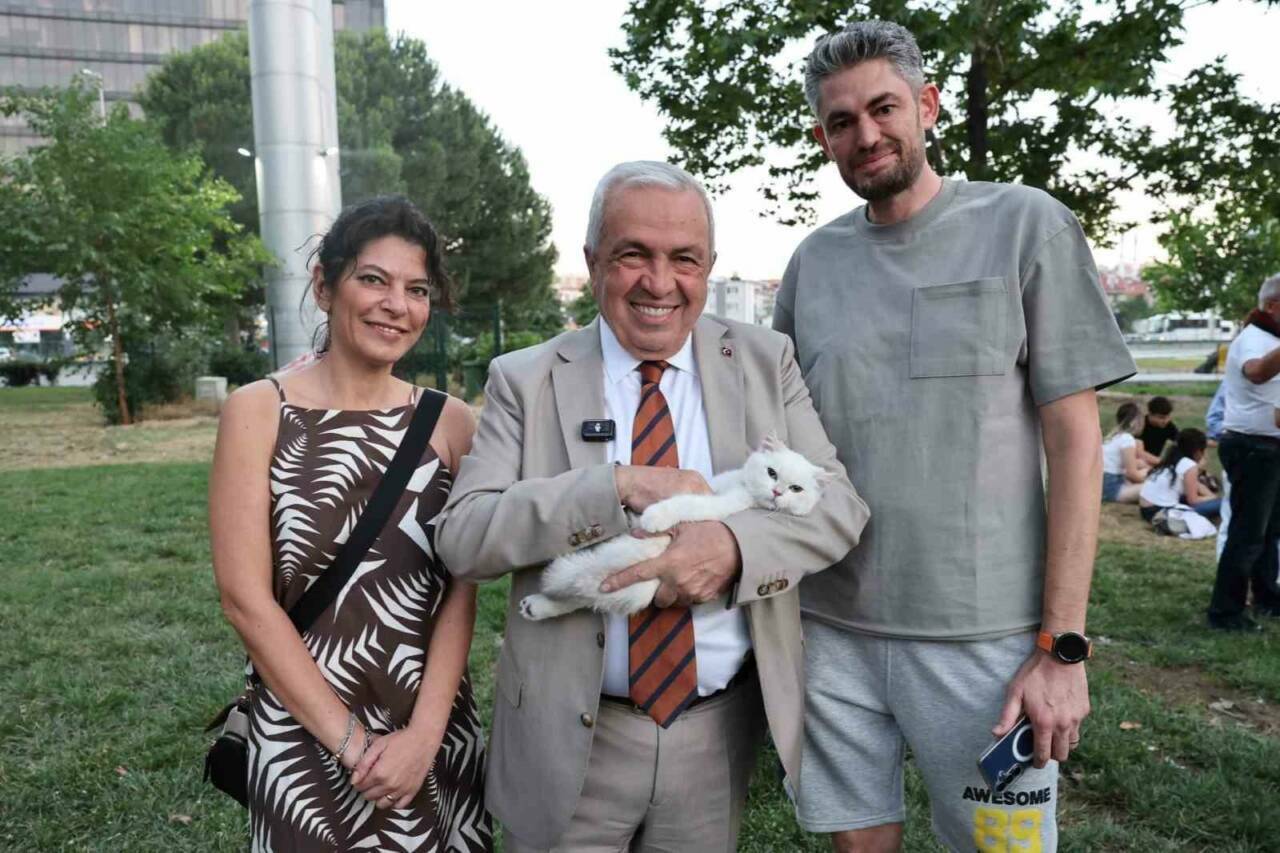 bursada baskan ozdemir ihsaniyeliler ile bulustu 3b7cefb5d2ba