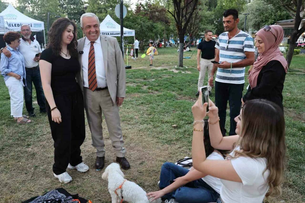 bursada baskan ozdemir ihsaniyeliler ile bulustu 9763447932f1