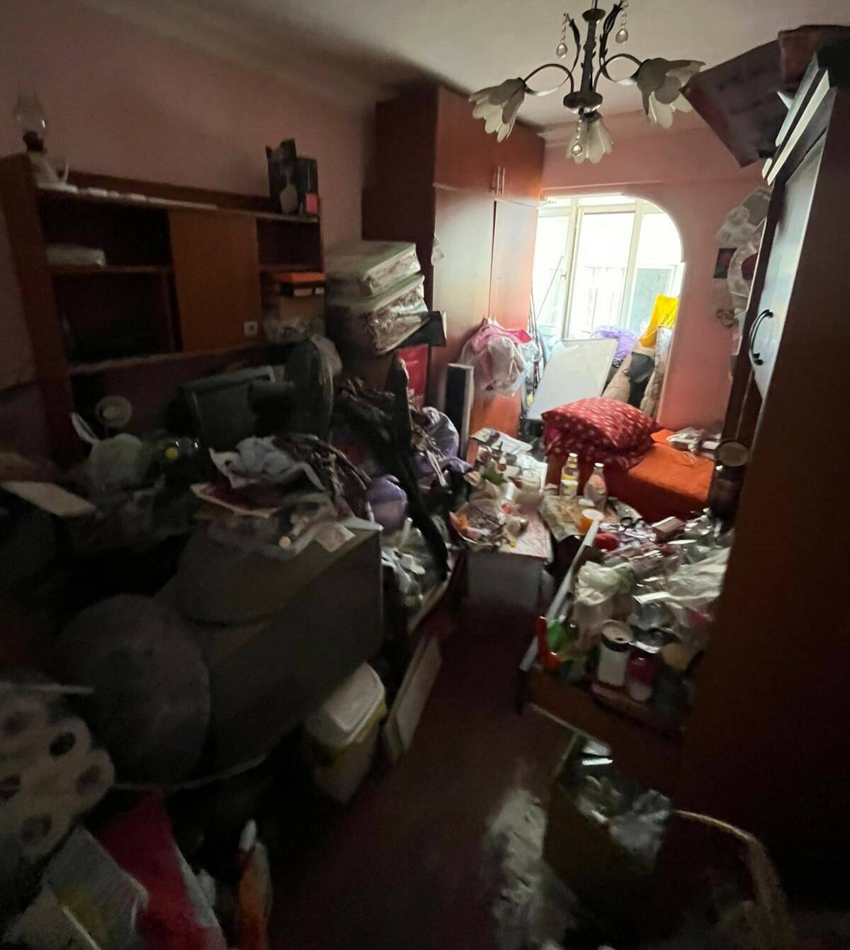 Bursa'da bir yeni çöp ev vakası daha! 2,5 ton çıktı... 5 bursada bir yeni cop ev vakasi daha 25 ton cikti f74c7919efc7