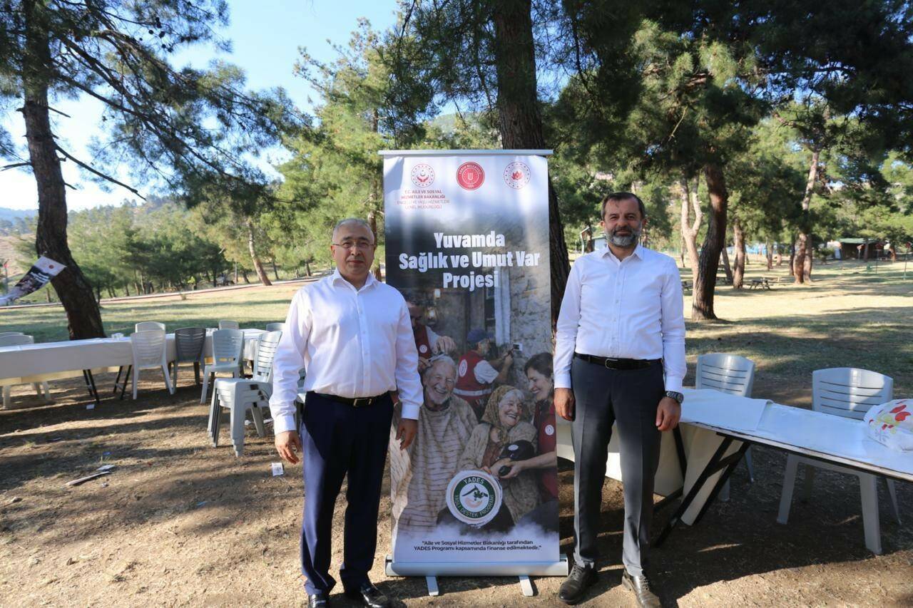 Bursa'da büyüklere vefa pikniği 2 bursada buyuklere vefa piknigi d89849229519