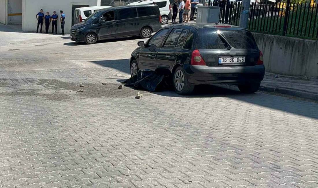 Bursa’da çöp kamyonunun çarptığı yaşlı adam hayatını kaybetti Bursa’da çöp kamyonunun çarptığı yaşlı adam hayatını kaybetti.