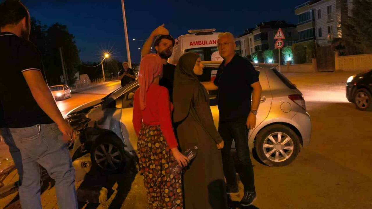Bursa'da doktordan yaralı oğluna ilk müdahale 3 bursada doktordan yarali ogluna ilk mudahale c42e02f66674