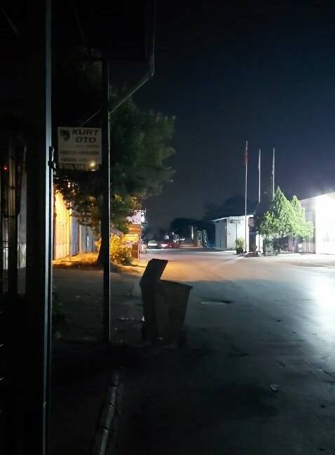Bursa’da Drift’çi sürücü cezadan kaçamadı Bursa’da cadde üzerinde dakikalarca drift atan araç, daha sonra bekçilerin