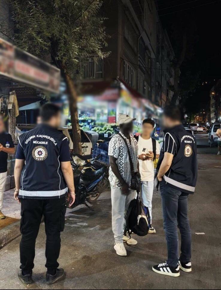 bursada duzensiz gocmenlere karsi operasyon 7d791c358a10