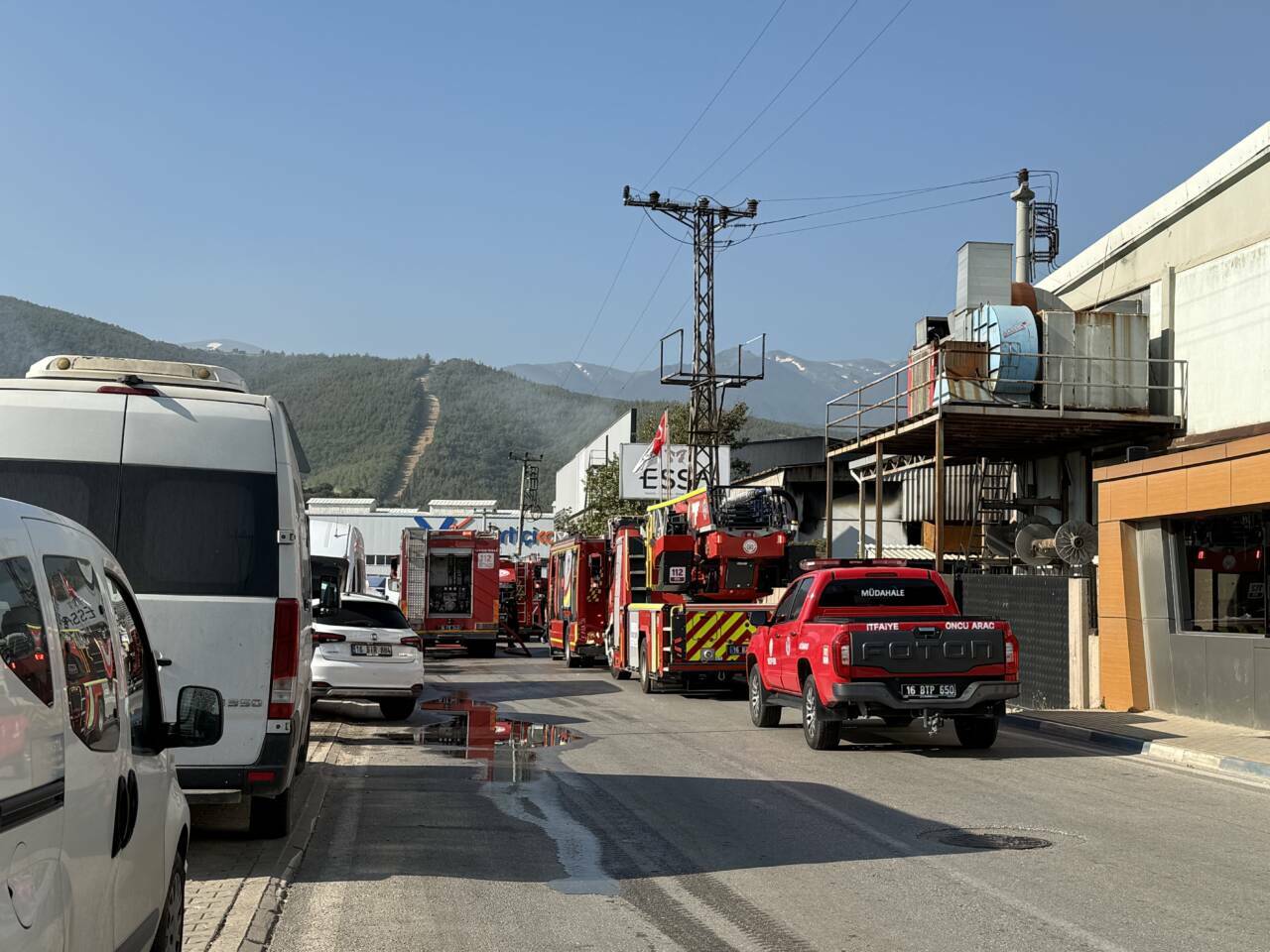 Bursa'da fabrikada yangın 1 bursada fabrikada yangin d4dfc29d3de8