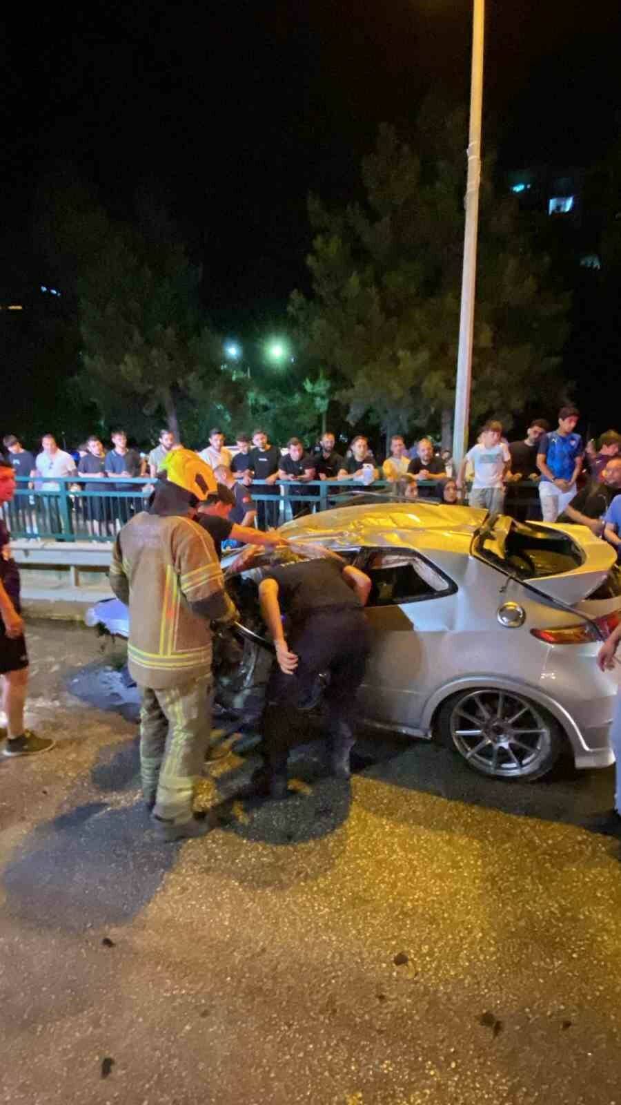 Bursa’da feci kaza! Metrelerce takla attı 4 bursada feci kaza metrelerce takla atti 61f6d6005f87