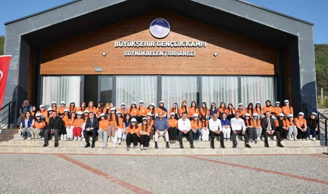 Bursa’da gençlik kampı başladı Bursa Büyükşehir Belediyesi Başkan Vekili Şahin Biba, Orhaneli Göynükbelen Gençlik