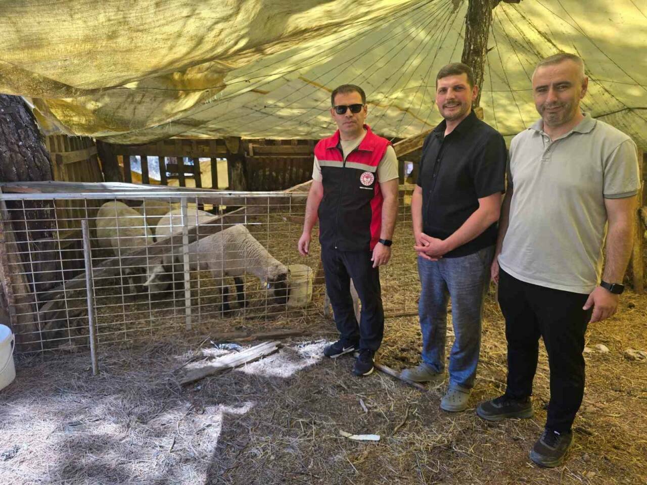 Bursa'da hayvan yetiştiricilerine sıkı denetim 2 bursada hayvan yetistiricilerine siki denetim 679c64f71835