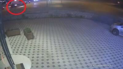 Bursa’da kırmızı ışıkta geçen motosiklet, karşı yönde kırmızı ışık ihlali