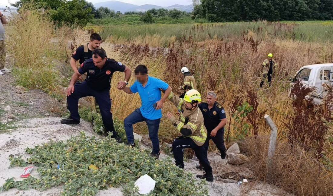 Bursa’da kamyonet tarlaya uçtu Bursa’nın İnegöl ilçesinde meydana gelen tek taraflı trafik kazasında kontrolden