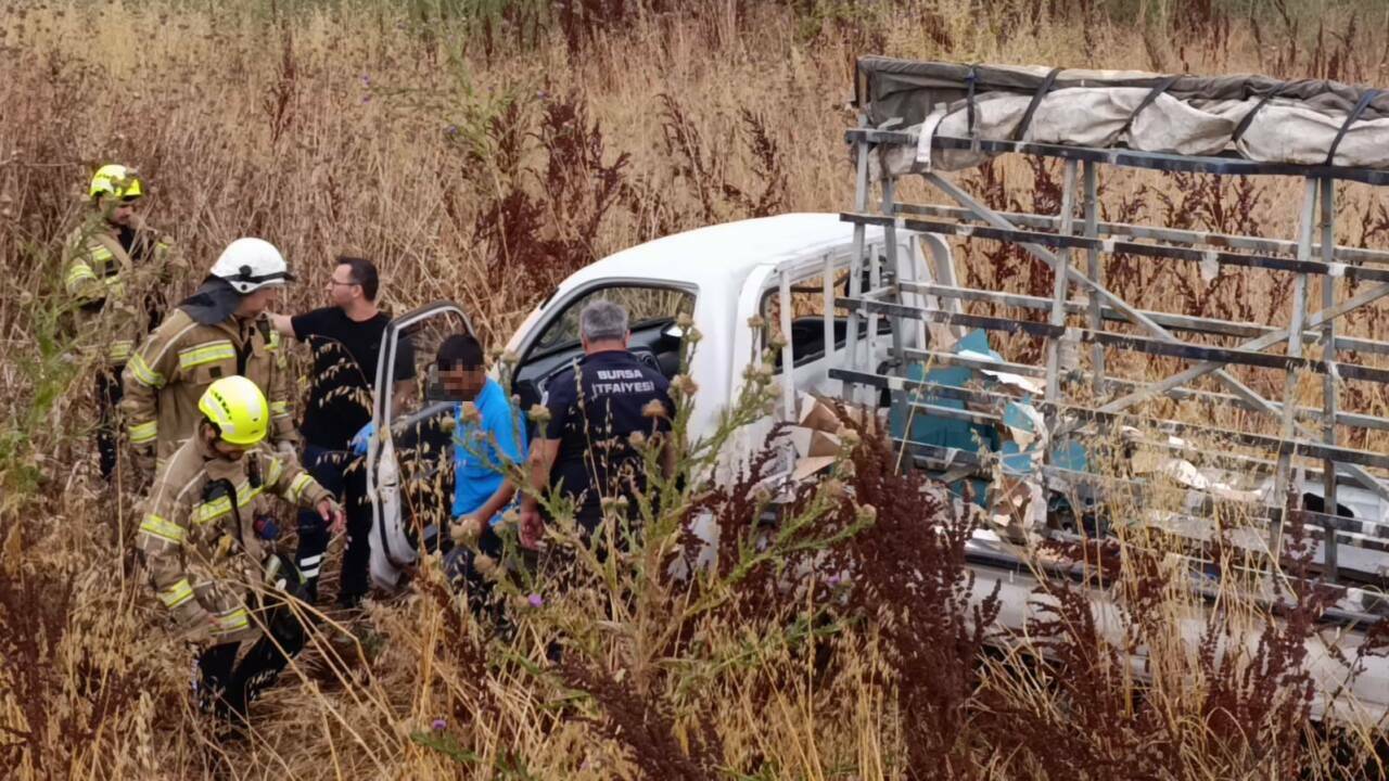 Bursa'da kamyonet tarlaya uçtu 6 bursada kamyonet tarlaya uctu 6dac9d378897