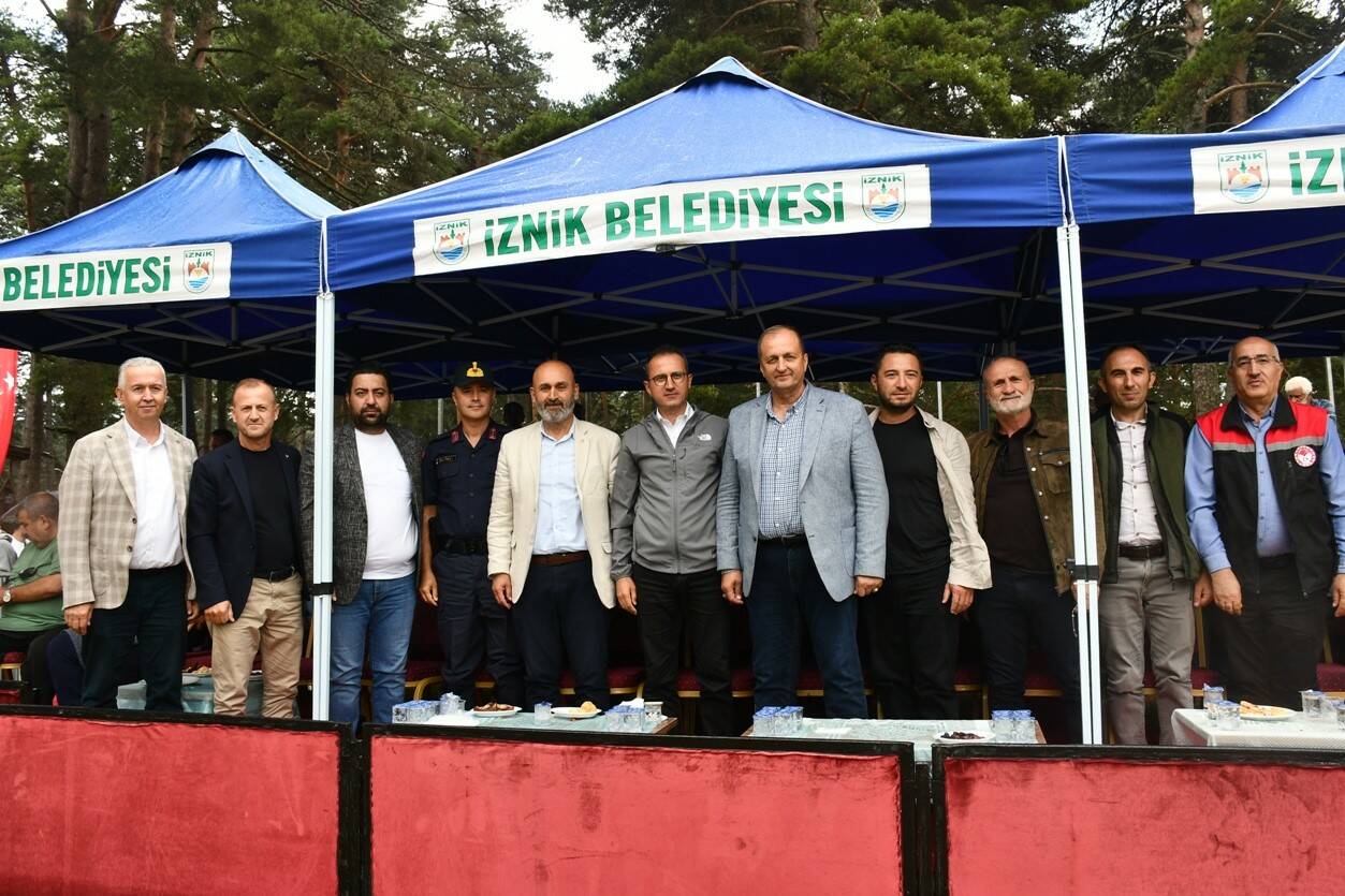 Bursa'da kıran kırana güreş 2 bursada kiran kirana gures 06a12ed93f19
