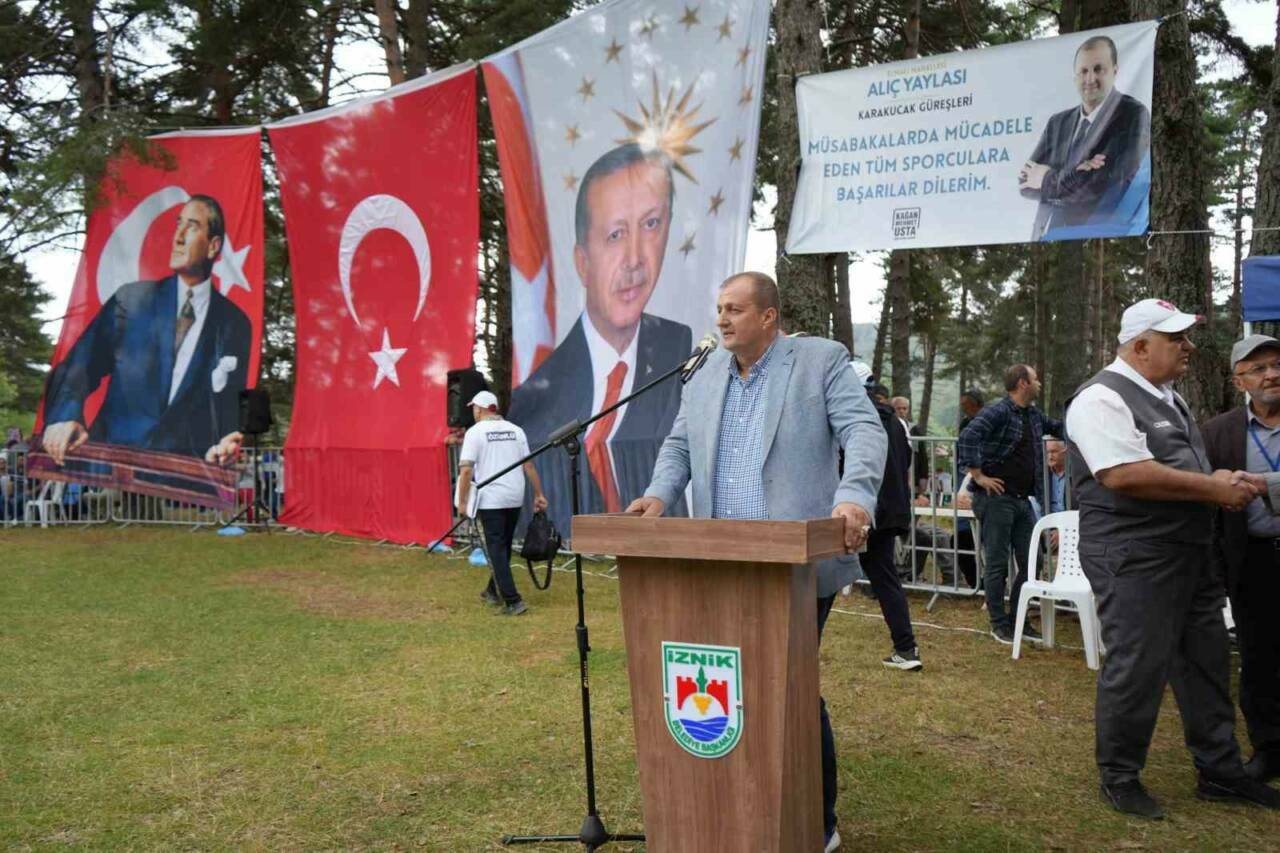 Bursa'da kıran kırana güreş 1 bursada kiran kirana gures eb348fc21f00