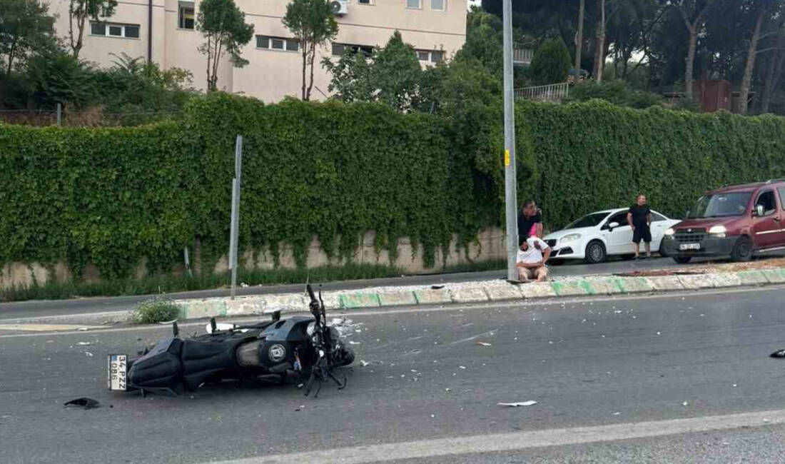 Bursa’da motosiklet yan yattı! Ölümden döndüler Bursa’nın Gemlik ilçesine bağlı Kumla Mahallesi’nde seyir halindeki motosikletin kontrolden