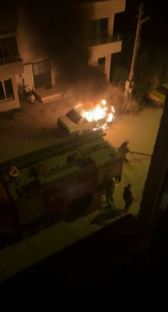Bursa'da kundaklama kamerada! Aracı ateşe verdi... 3 bursada kundaklama kamerada araci atese verdi 340311ac99c1