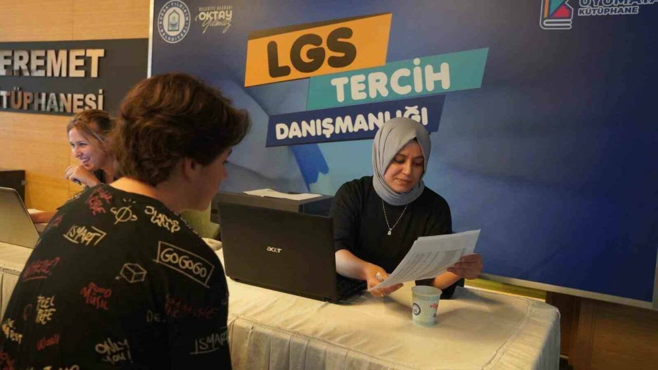 Bursa'da LGS adaylarına ücretsiz tercih desteği 3 bursada lgs adaylarina ucretsiz tercih destegi 14b72d28a69d
