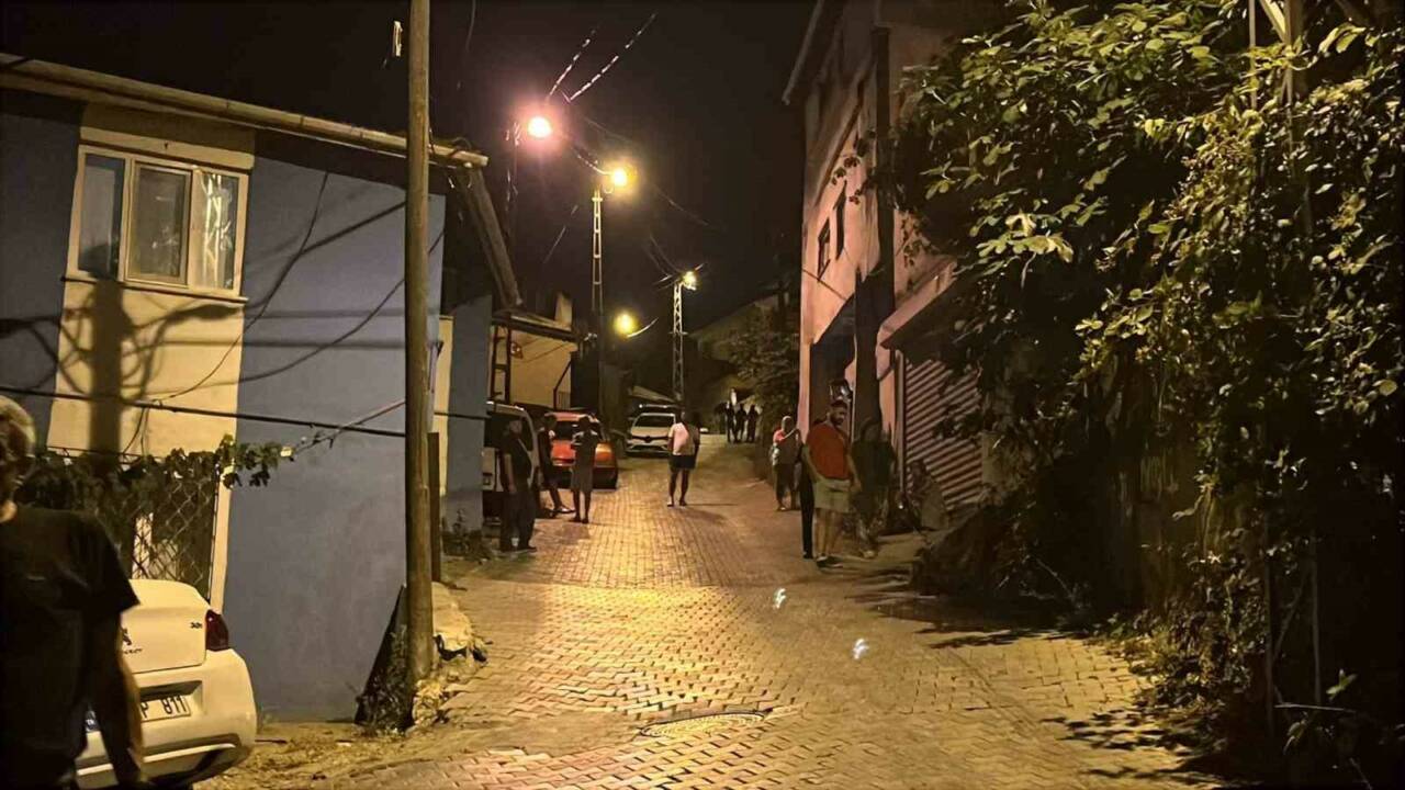 Bursa'da mahalleyi ayağa kaldıran olay! 7 bursada mahalleyi ayaga kaldiran olay 0e5366190fc9