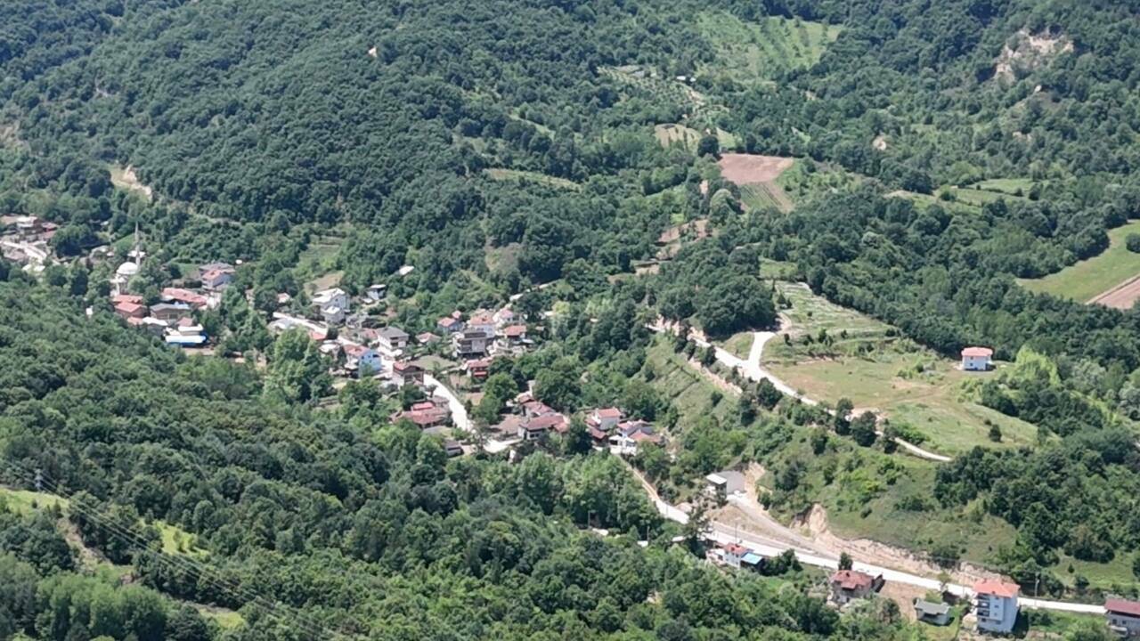 Bursa'da Müzeyyen Senar'ın doğduğu Türkiye'nin en uzun köyü! 1 bursada muzeyyen senarin dogdugu turkiyenin en uzun koyu d77233dc6851