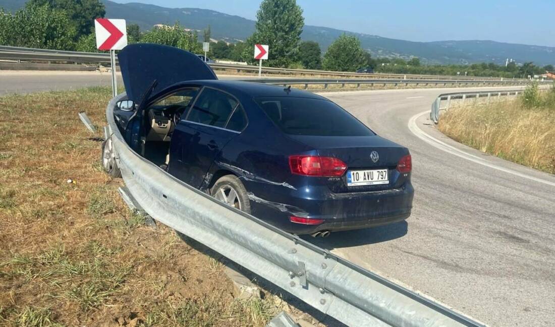 Bursa’nın İnegöl ilçesinde sürücü navigasyondan gelen ani yönlendirmeyi takip etmeye