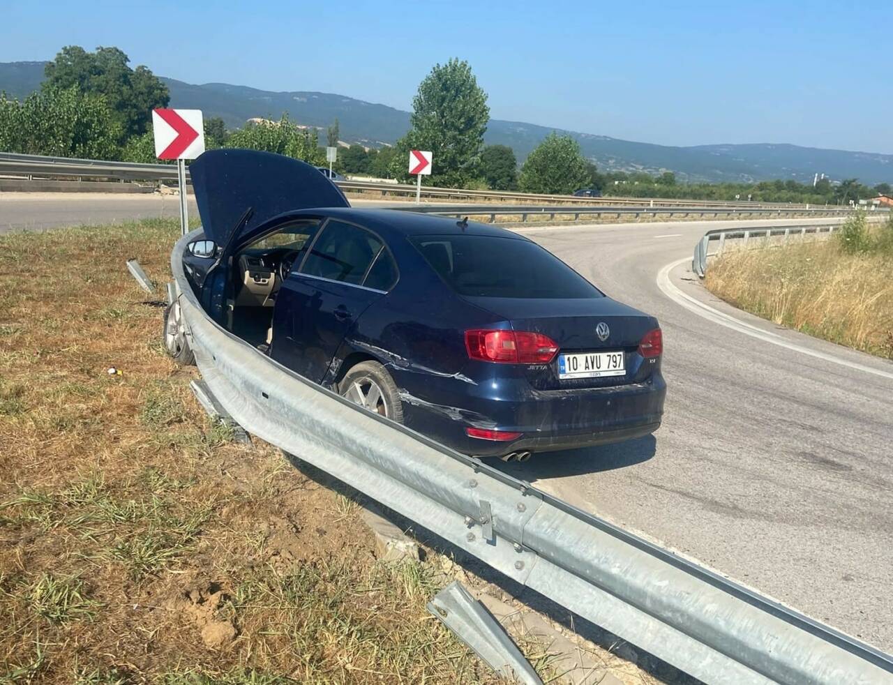 Bursa'da navigasyon kazası 4 bursada navigasyon kazasi 4ed9aa460e0e
