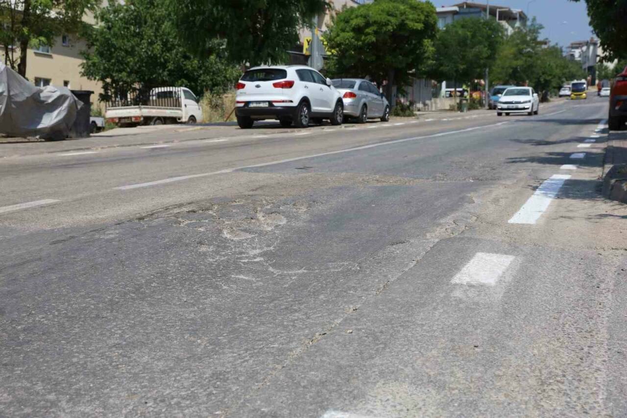 bursada o yol yenileniyor 35fee5c23e32