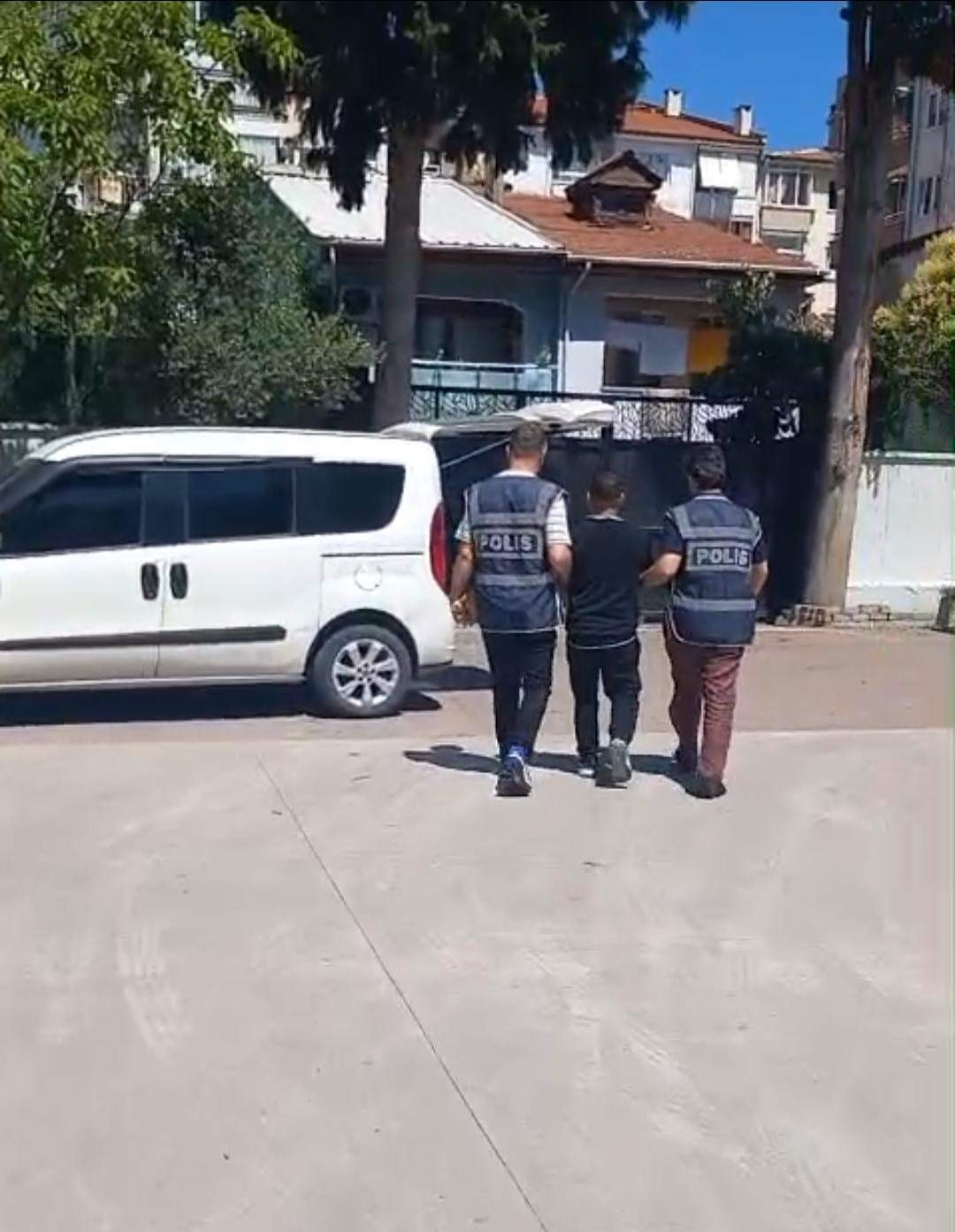 bursada operasyon 60 yil hapis cezasiyla aranan firariler e827b7982aed