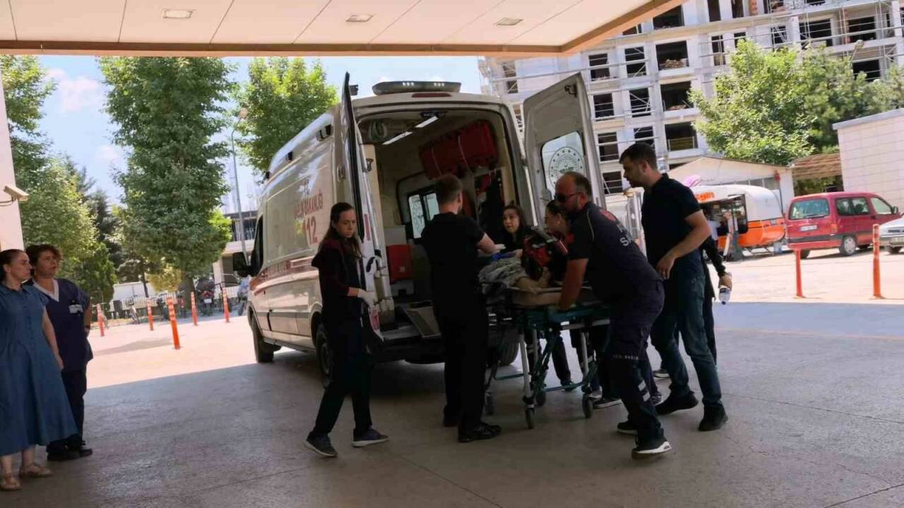 Bursa’da sağlık camiasını yasa boğan ölüm Bursa’nın İnegöl ilçesinde görev yapan 35 yaşındaki hemşirenin vefatı sağlık