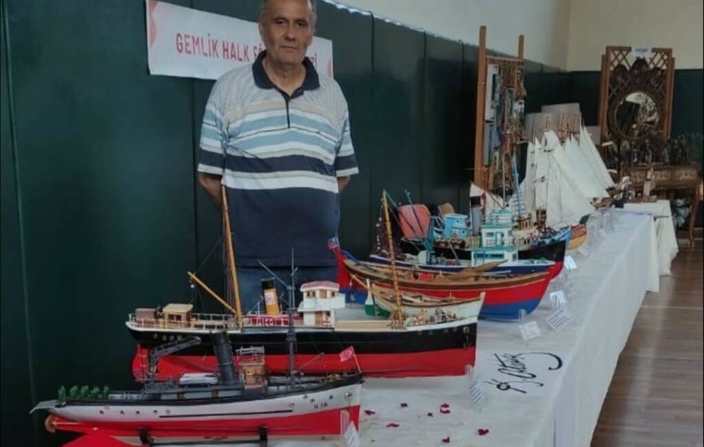 Bursa’da savaş gemilerini birebir ölçekle üretiyor Bursa’nın Gemlik ilçesinde yaşayan model gemi eğitmeni Mustafa Kahya, Selçuklu