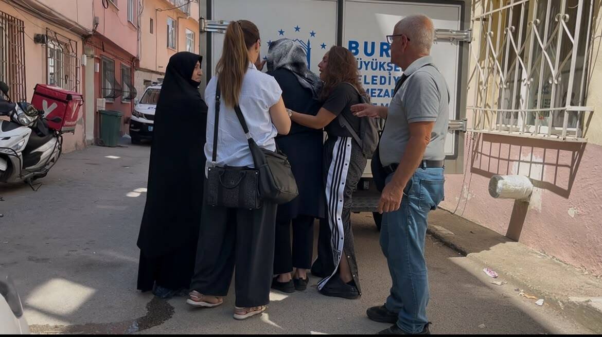 Bursa'da talihsiz ölüm! Acılı annenin feryadı yürekleri dağladı 2 bursada talihsiz olum acili annenin feryadi yurekleri dagladi 0e71090ac15d