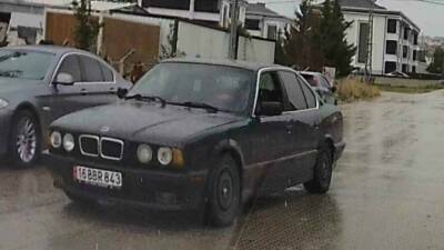 Bursa’nın İnegöl ilçesinde trafikte drift yaptığı anlar araç kamerasına yansıyan