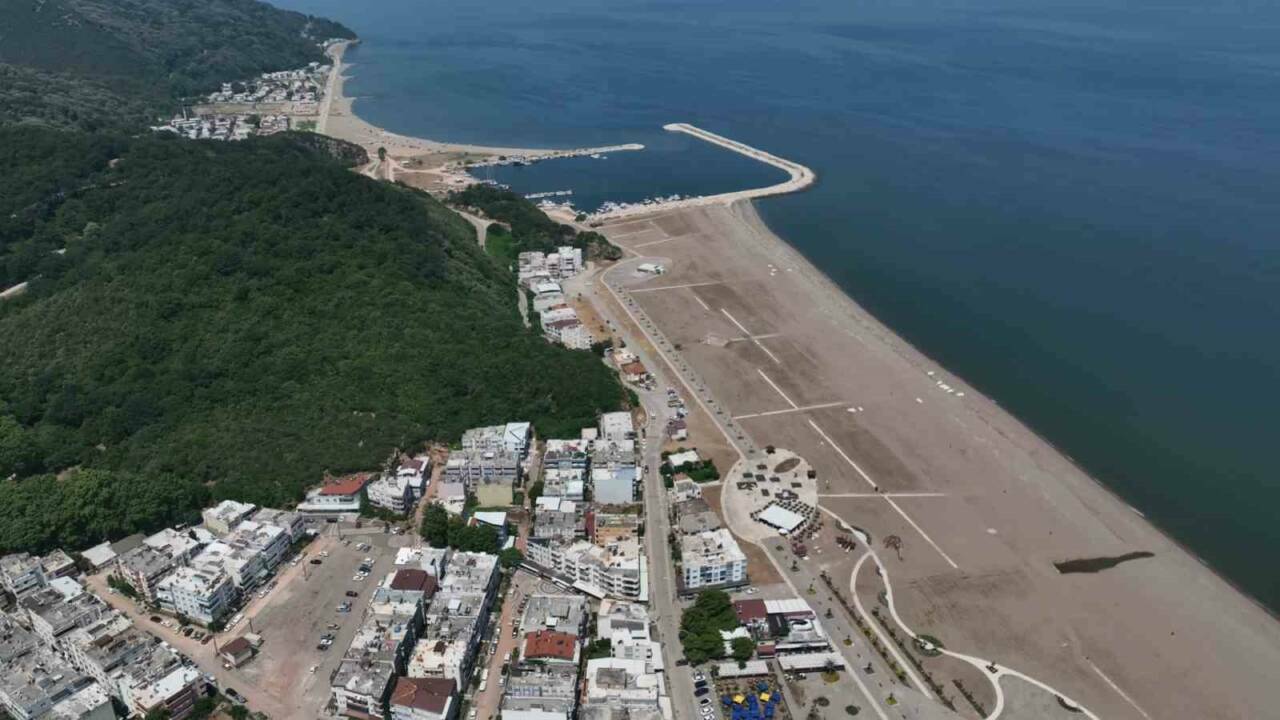 bursada turkiyenin tek parca halindeki en uzun sahili yaza hazir 41ac1e8edc2f